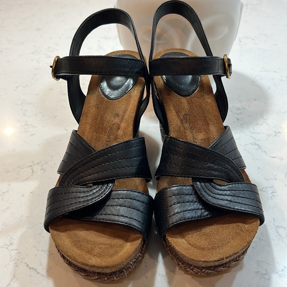 Sofft Leather Clarissa Wedge Heels padded insole Woven details Size 11W - Picture 6 of 16